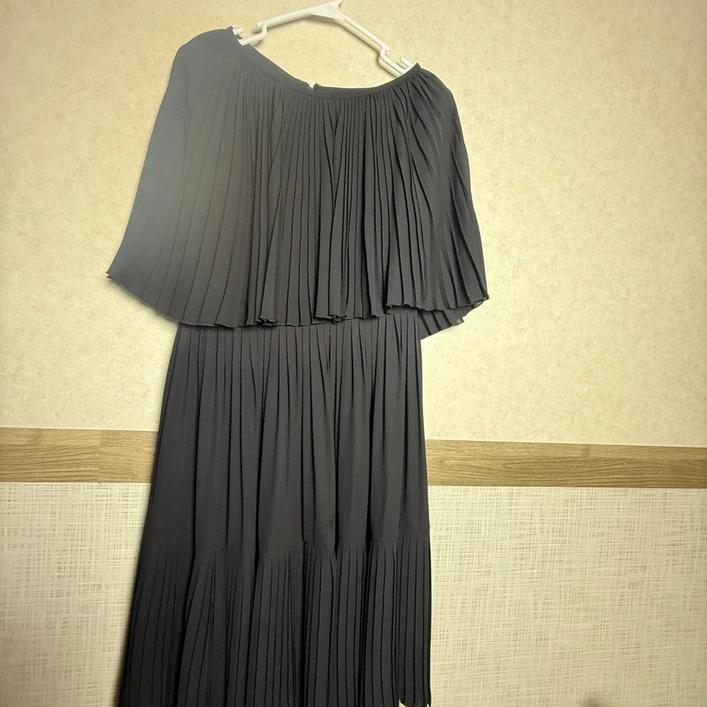 Kate Spade New York Pleated Capelet Midi Dress Grey Size 8 Sunburst Pleat Tiered